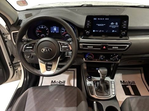 Certified 2021 Kia Seltos LX image 13