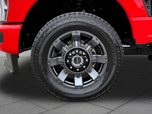 Used 2024 Ford F250 XL w/ STX Appearance Package AWD/4WD image 10