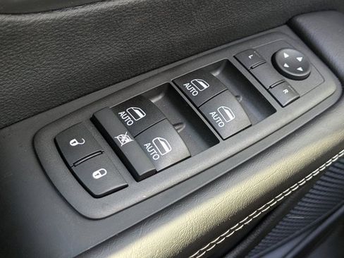 New 2026 Chrysler Voyager LX image 20