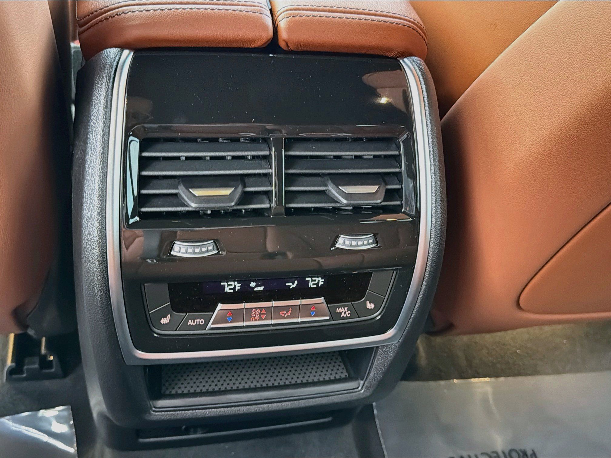 New 2027 BMW X7 M60i AWD/4WD image 21