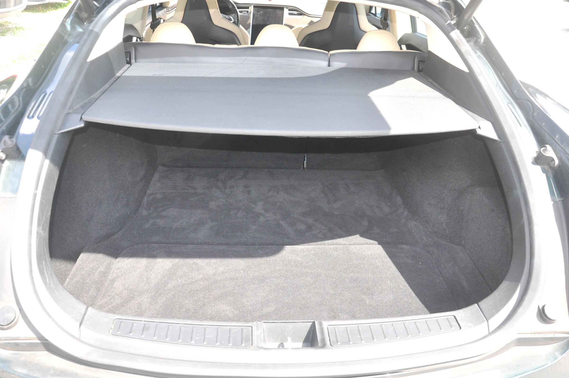 Used 2014 Tesla Model S 85 RWD image 11
