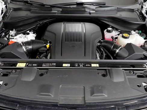New 2025 Land Rover Range Rover SE AWD/4WD image 25