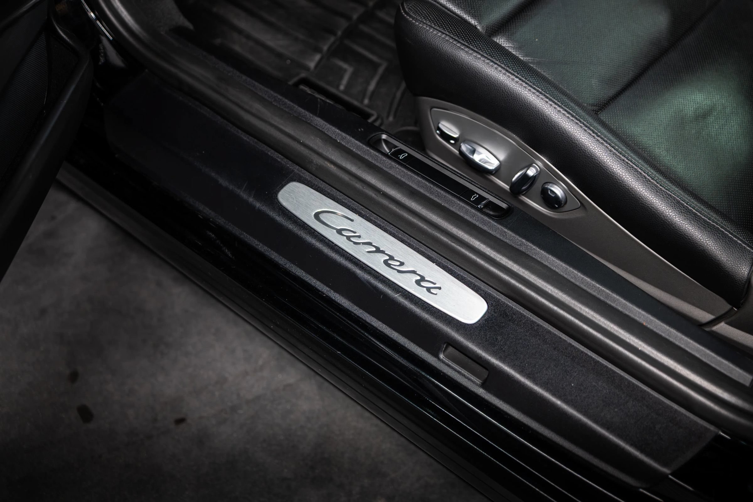 Used 2014 Porsche 911 Carrera image 20