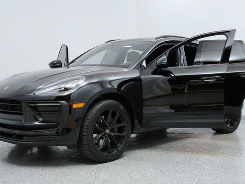 Used 2022 Porsche Macan image 9