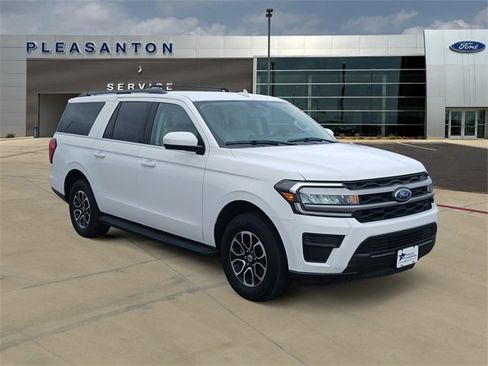 Used 2024 Ford Expedition Max XLT image 7