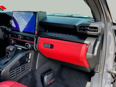 Used 2025 Toyota Tacoma TRD Pro AWD/4WD image 19