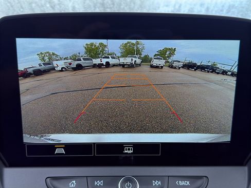 Used 2025 Chevrolet Blazer LT AWD/4WD image 28