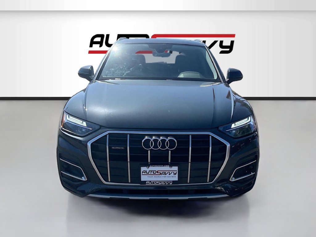 Used 2024 Audi Q5 2.0T Premium Plus w/ Premium Plus Package AWD/4WD image 2