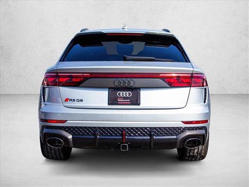 New 2026 Audi RS Q8 performance image 6