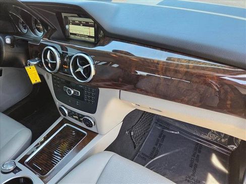 Used 2013 Mercedes-Benz GLK 350 2WD image 19