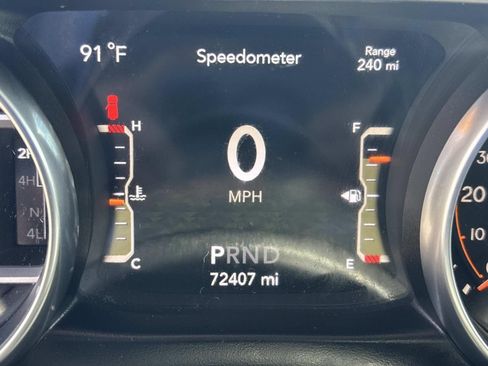 Used 2020 Jeep Wrangler Unlimited Sahara w/ LED Lighting Group AWD/4WD image 27