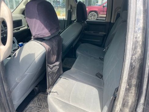 Used 2016 RAM 1500 Express AWD/4WD image 8