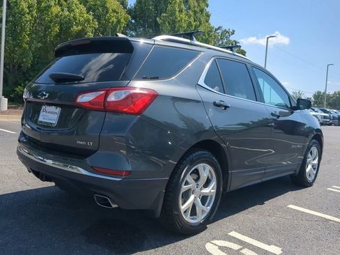 Used 2018 Chevrolet Equinox LT w/ Sun & Infotainment Package AWD/4WD image 4