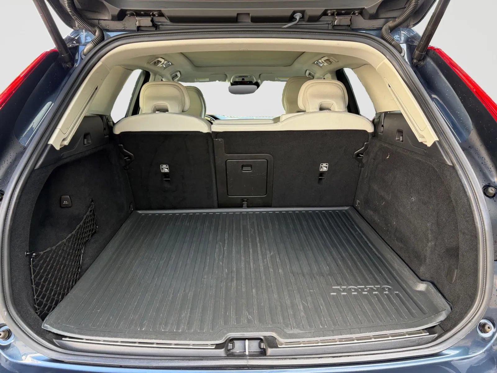 Used 2020 Volvo XC60 T5 Inscription AWD/4WD image 16