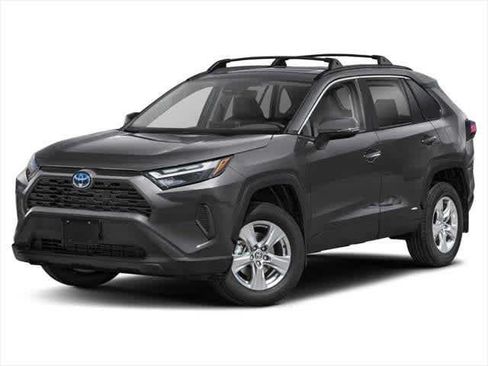 Used 2024 Toyota RAV4 XLE AWD/4WD image 1