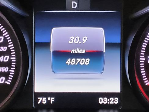 Used 2018 Mercedes-Benz C 300 4MATIC Sedan w/ Premium Package image 15