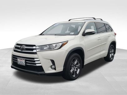 Used 2018 Toyota Highlander Limited Platinum
