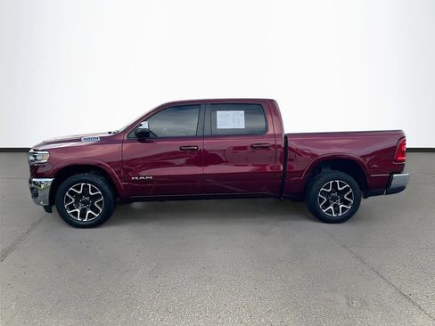 Used 2025 RAM 1500 Laramie w/ Advanced Safety Group II AWD/4WD image 4