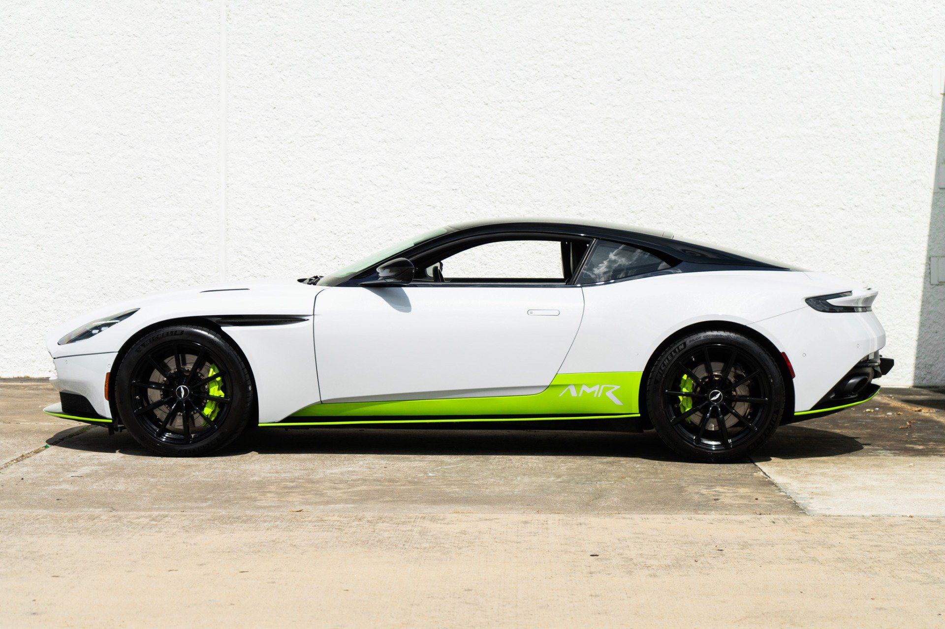 Used 2019 Aston Martin DB11 AMR RWD image 3