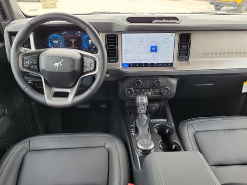 New 2026 Ford Bronco Outer Banks AWD/4WD image 13