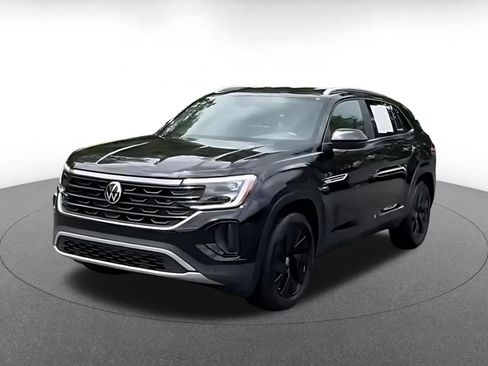 Used 2026 Volkswagen Atlas Cross Sport SE FWD image 5