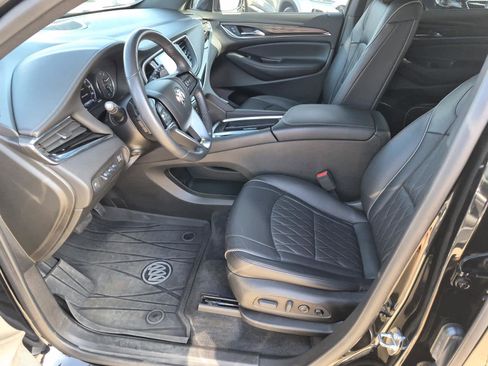 Used 2023 Buick Enclave Avenir w/ Avenir Technology Package image 12
