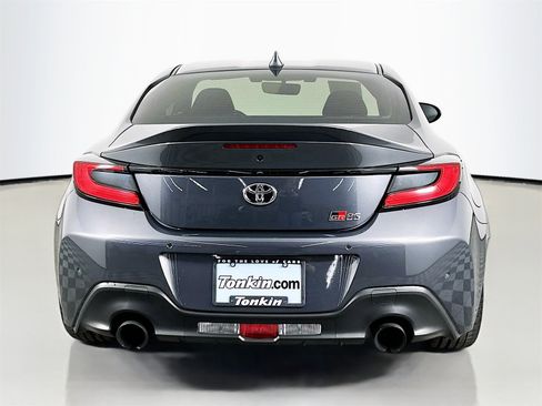 Certified 2025 Toyota GR86 Premium image 6