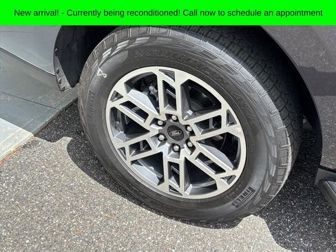 Used 2025 Ford Expedition Active AWD/4WD image 27