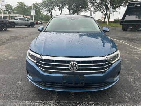 Used 2020 Volkswagen Jetta SEL Premium FWD image 2
