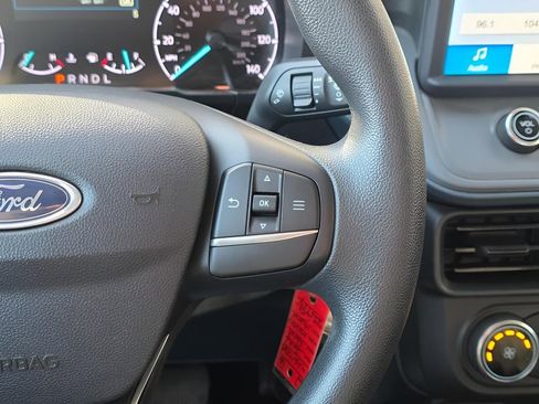 Used 2022 Ford Maverick XL image 19