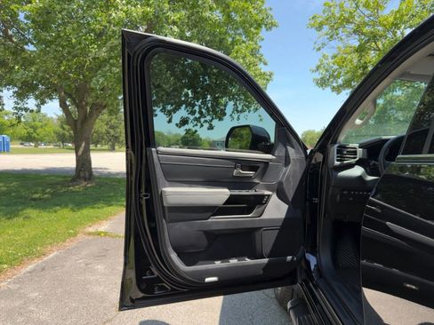 Used 2022 Toyota Tundra Limited RWD image 18