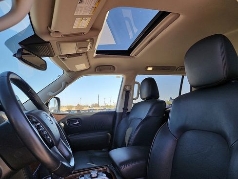 Used 2023 Nissan Armada SL w/ Captain's Chairs Package image 7