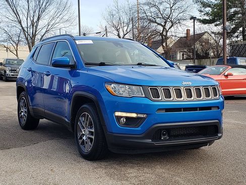 Used 2020 Jeep Compass Latitude image 3