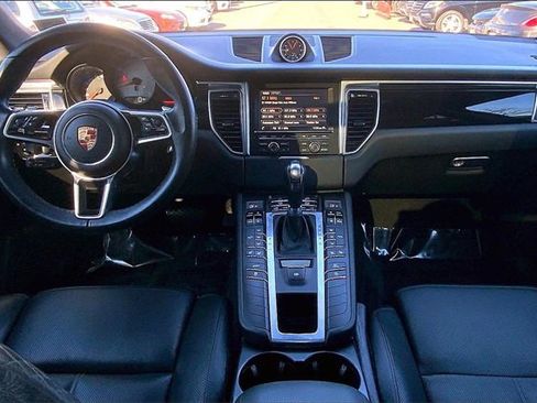 Used 2015 Porsche Macan S image 11