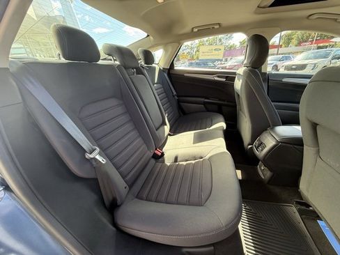 Certified 2019 Ford Fusion SE image 16