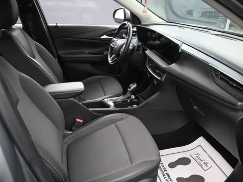 Used 2024 Buick Encore GX Preferred FWD image 29