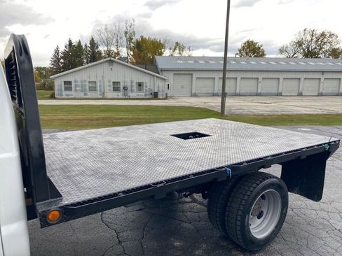 Used 2015 Ford F550 4x4 Regular Cab Super Duty image 29