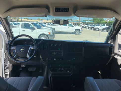 Used 2016 Chevrolet Express 2500 LS image 38