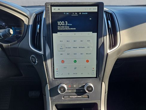 Certified 2022 Ford Edge SEL image 17