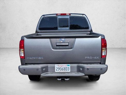Used 2018 Nissan Frontier PRO-4X AWD/4WD image 6