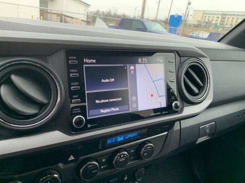 Used 2022 Toyota Tacoma TRD Sport image 22