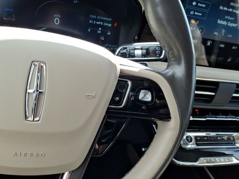 Certified 2023 Lincoln Corsair Reserve AWD/4WD image 19