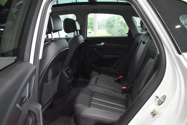 Used 2023 Audi Q5 2.0T Premium Plus w/ Premium Plus Package AWD/4WD image 22