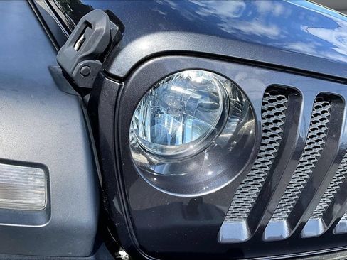 Used 2019 Jeep Wrangler Unlimited Sport S AWD/4WD image 32