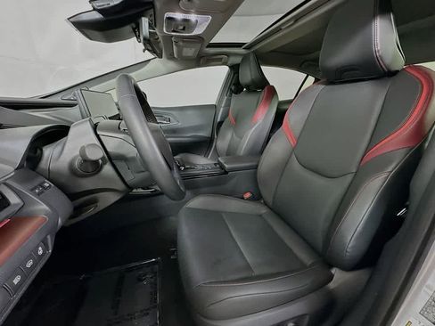 Used 2025 Toyota Prius Plug-In Hybrid w/ Limited Premium Package FWD image 12