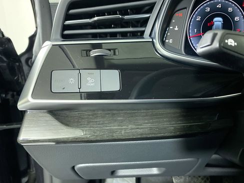 Used 2025 Audi Q8 Premium Plus w/ Premium Plus Package image 20