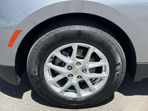 Used 2023 Chevrolet Equinox LS FWD image 10