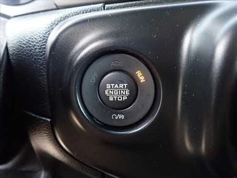 Used 2018 Jeep Wrangler Unlimited Sport S image 22