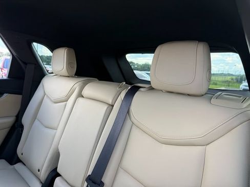 Used 2017 Cadillac XT5 FWD image 18