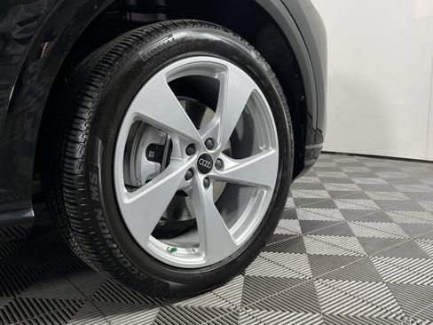 Used 2025 Audi Q5 Prestige image 10